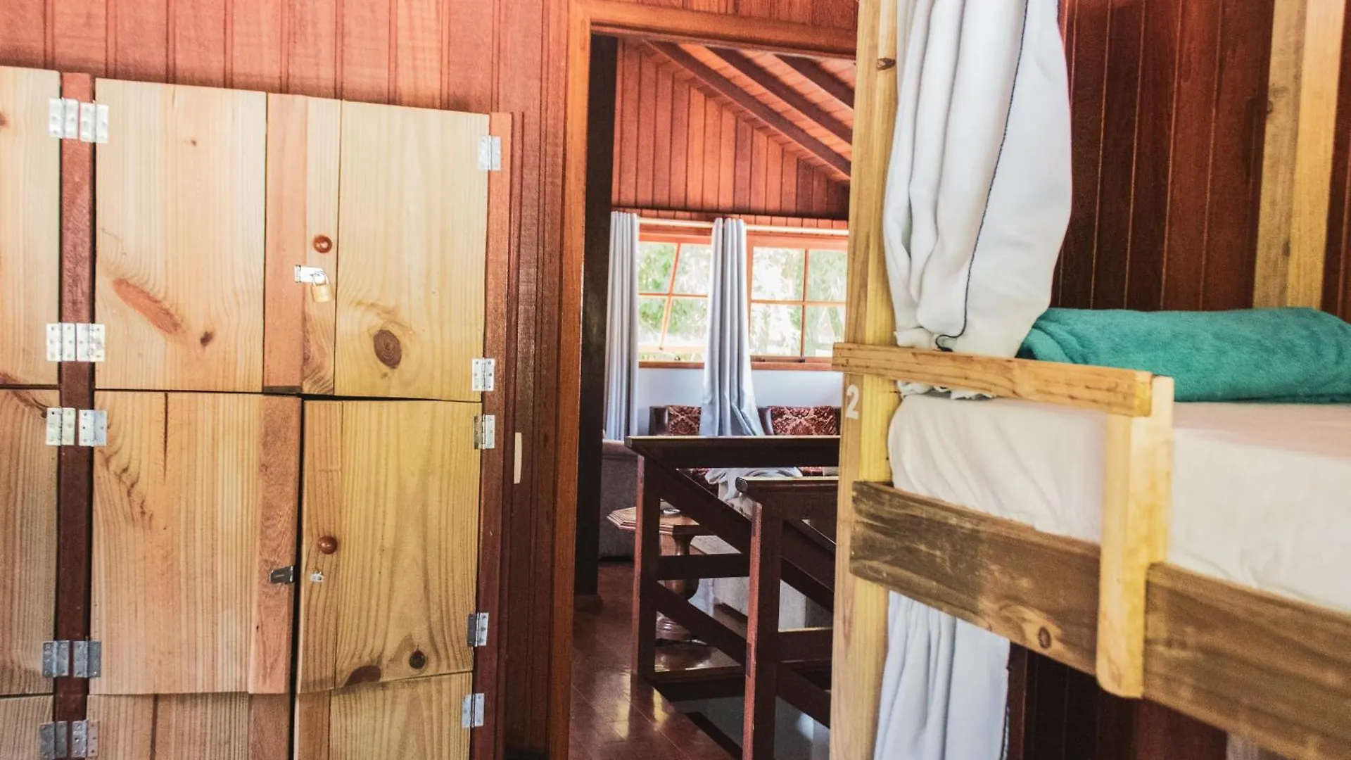 Nomades Riverside - Adventure Hostels & Coworking Florianópolis