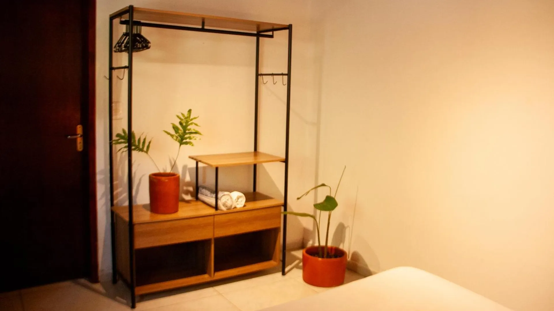 Nomades Riverside - Adventure Hostels & Coworking Florianópolis