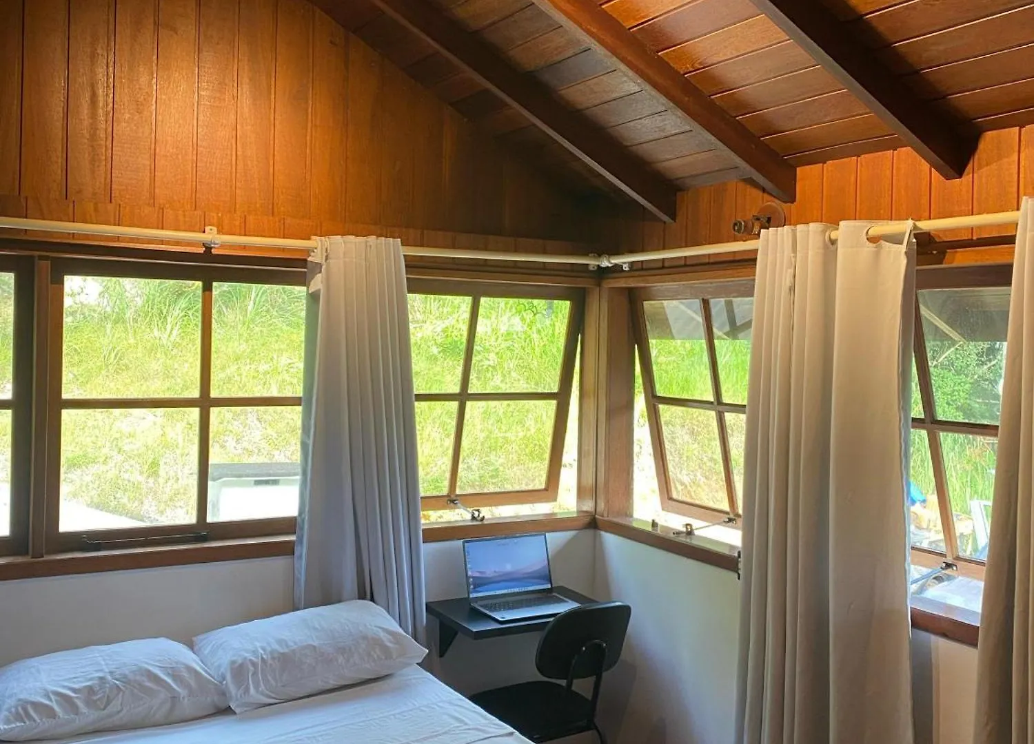Nomades Riverside - Adventure Hostels & Coworking Florianopolis